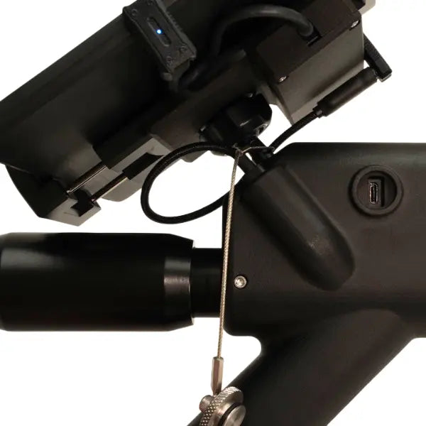 iGrab Articulating Vacuum Tool with Tablet Monitor and Charging ports- InterTest